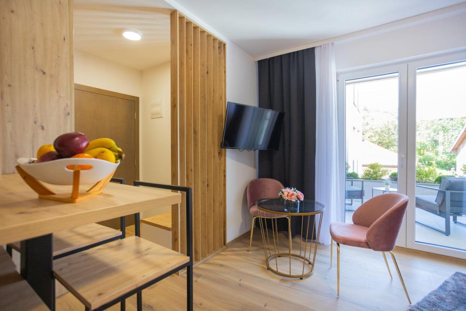 Appartamento Happy House Old Town Luxury SJJ Esterno foto