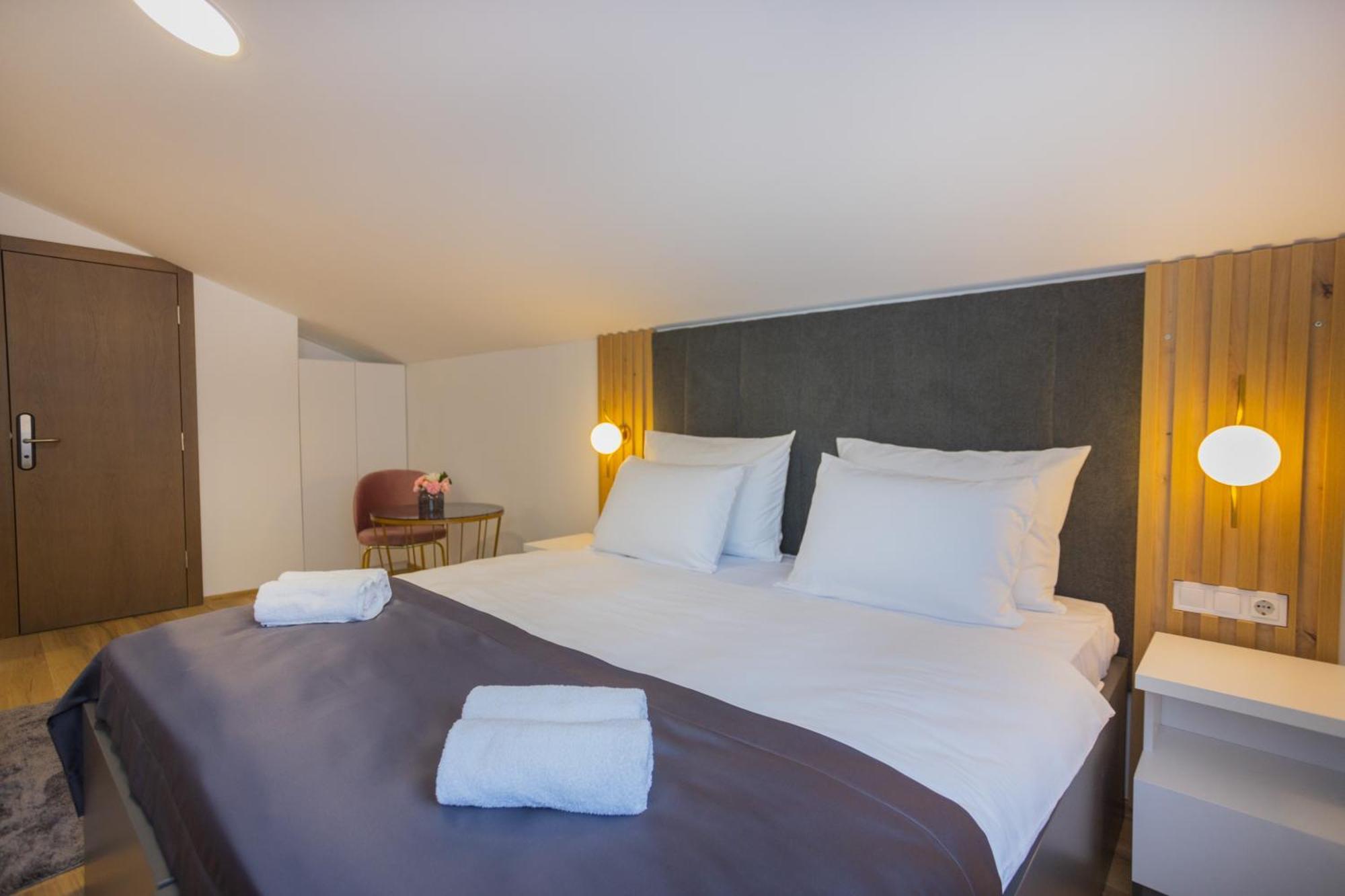 Appartamento Happy House Old Town Luxury SJJ Esterno foto