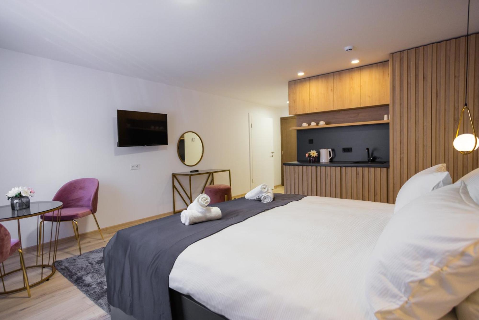 Appartamento Happy House Old Town Luxury SJJ Esterno foto
