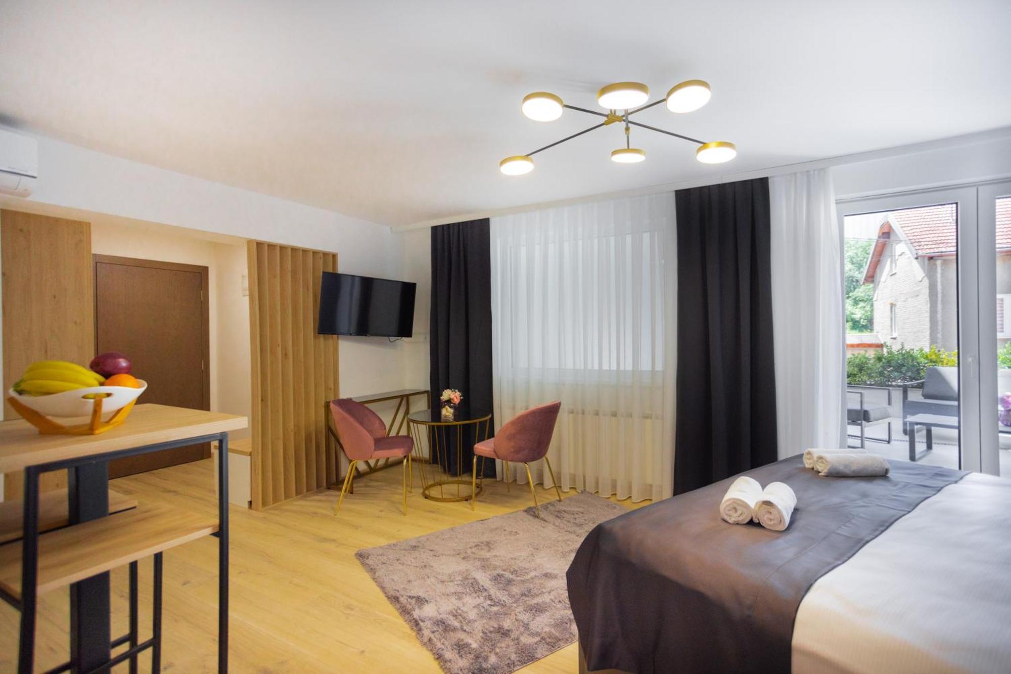 Appartamento Happy House Old Town Luxury SJJ Esterno foto